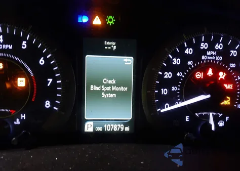 2016 Toyota Sienna Xle 8 Passenger z USA, uszkodzony, nr VIN 5TDYK3DC8GS752250